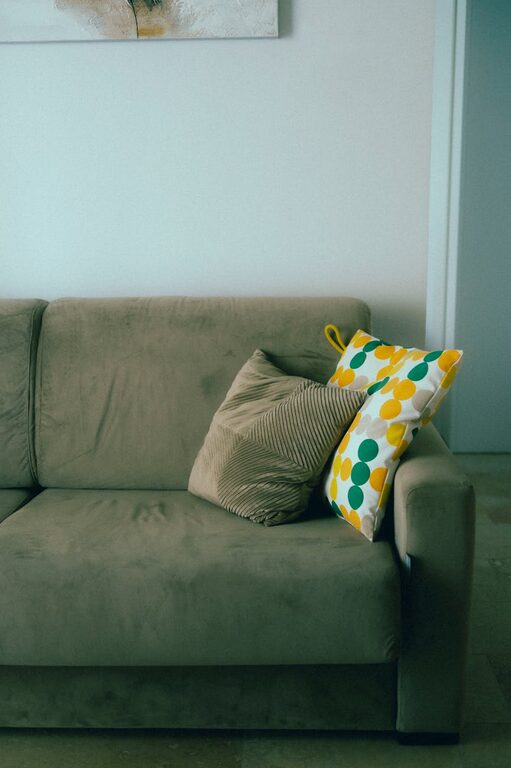 Simple Tips for Creating a Cozy and Inviting Home Environment