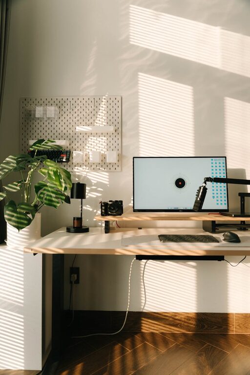 Tips for Creating a Stylish and Functional Home Office Space